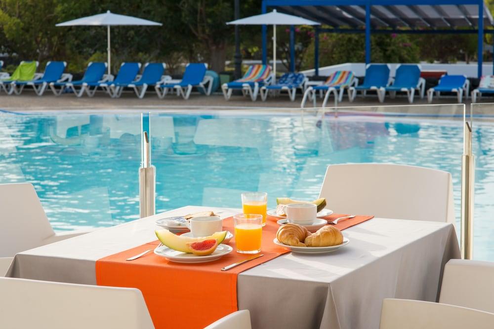 Hyde Park Lane Aparthotel 3*