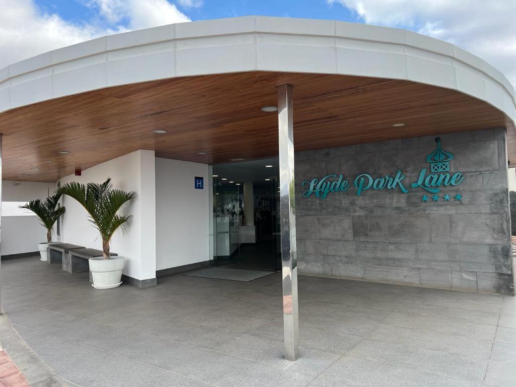 Hyde Park Lane Puerto del Carmen (Lanzarote)